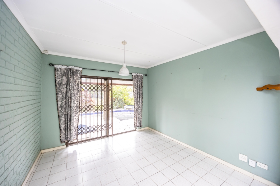 4 Bedroom Property for Sale in Nahoon Valley Park Eastern Cape
